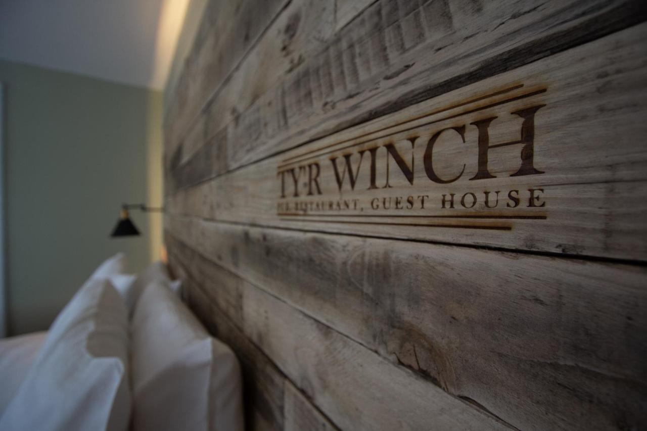 Tyr Winch Hotel Cardiff Ngoại thất bức ảnh